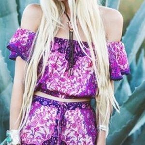 Spell & the GypsyKiss the Sky crop in S